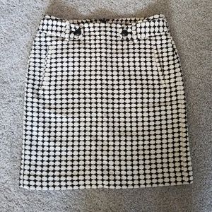 Black and white pencil skirt